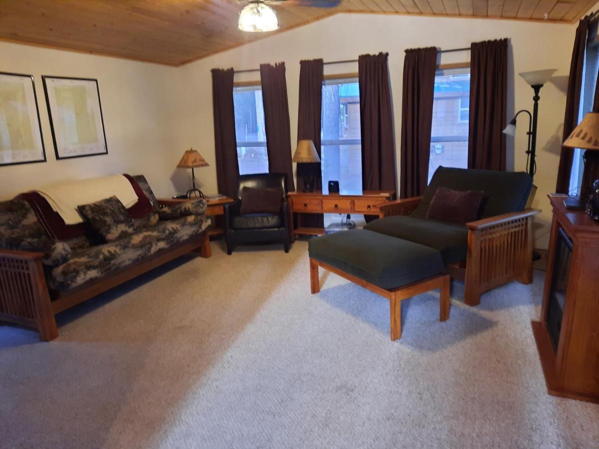 Willamette Pass Inn & Chalets Odell Lake Zewnętrze zdjęcie