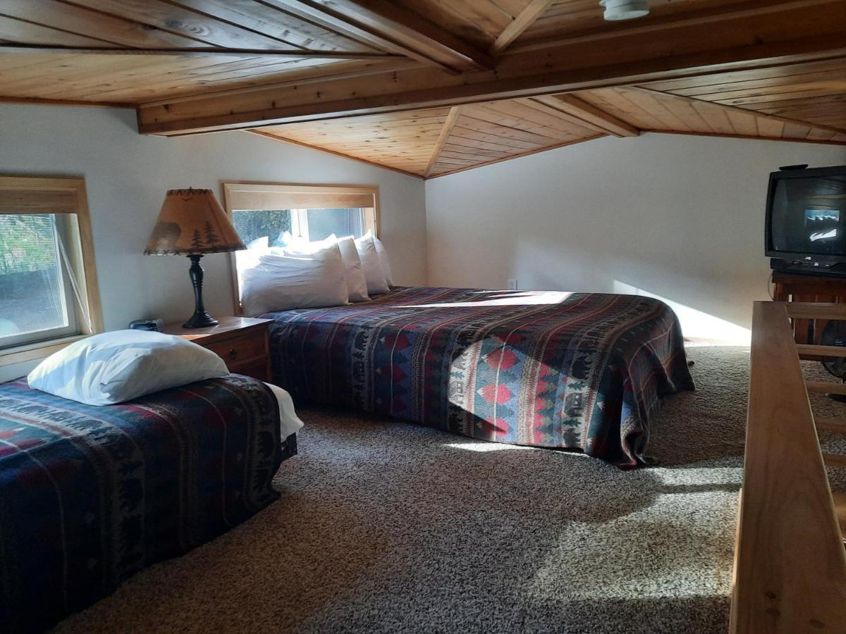 Willamette Pass Inn & Chalets Odell Lake Zewnętrze zdjęcie
